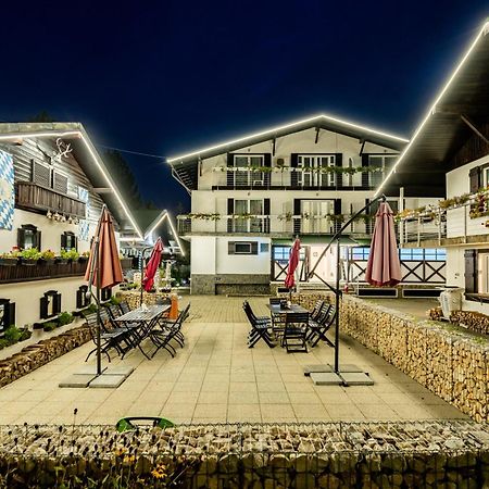 Casa Augsburg Hotel Băneşti Exterior foto