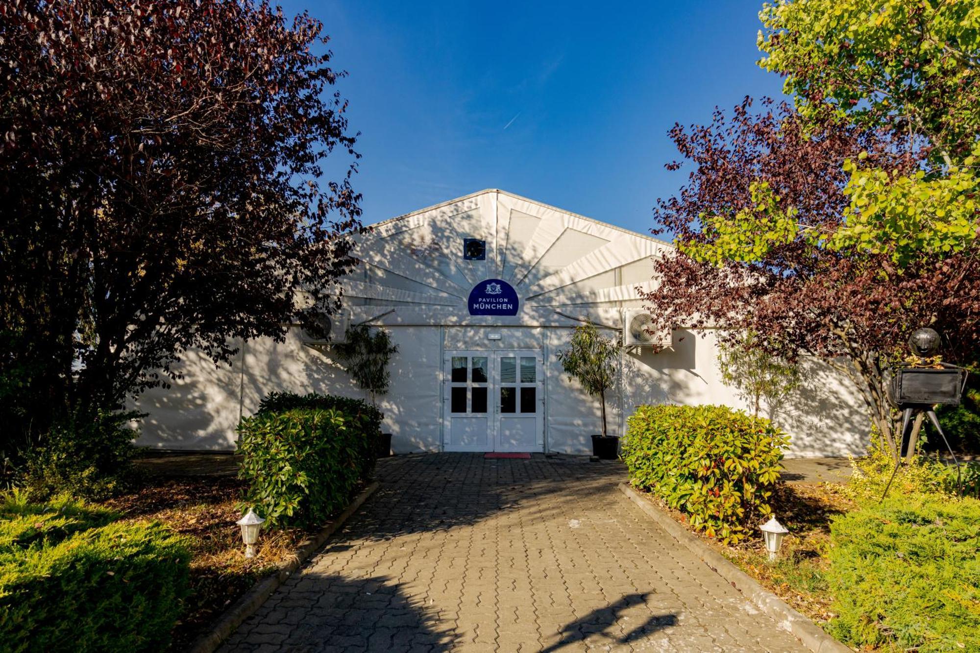 Casa Augsburg Hotel Băneşti Exterior foto
