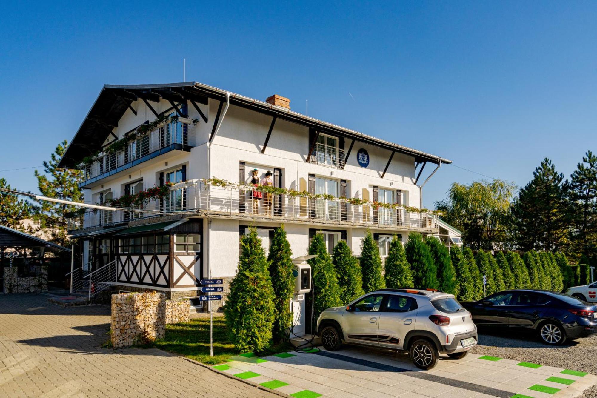 Casa Augsburg Hotel Băneşti Exterior foto